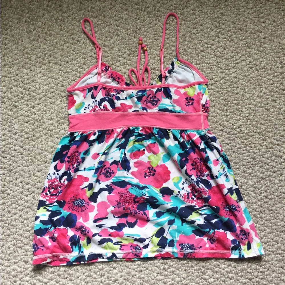 Womans Tanks Size Medium - Picture 4 of 4